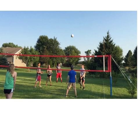 “Top Ten” – Reasons Volleyball Is The Ideal Backyard Sport