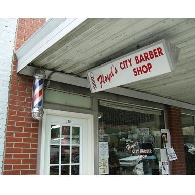 Neighborhood Barbershop – A Dying Breed