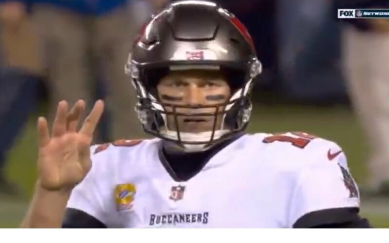 Top Ten Reasons Tom Brady Holds Up Four Fingers in Losing to the Bears